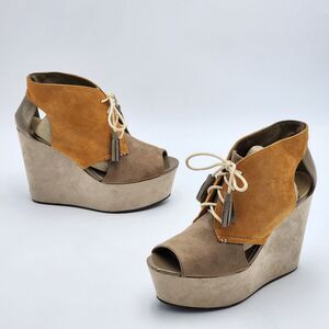 Divided by H&M Cutout Lace Up Platform Wedges Size 8